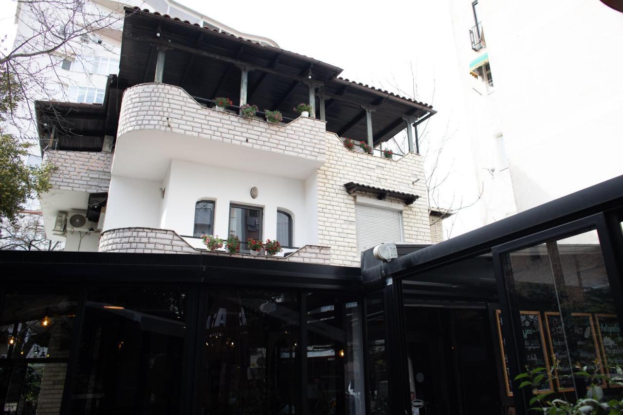 Vila Sanremo Tirana Bagian luar foto